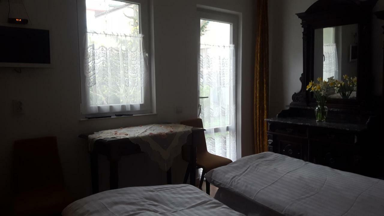 Room In An Old House ตรุสคาเวตส์ ภายนอก รูปภาพ