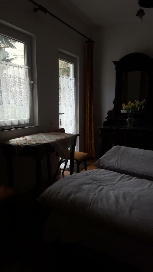 Room In An Old House ตรุสคาเวตส์ ภายนอก รูปภาพ